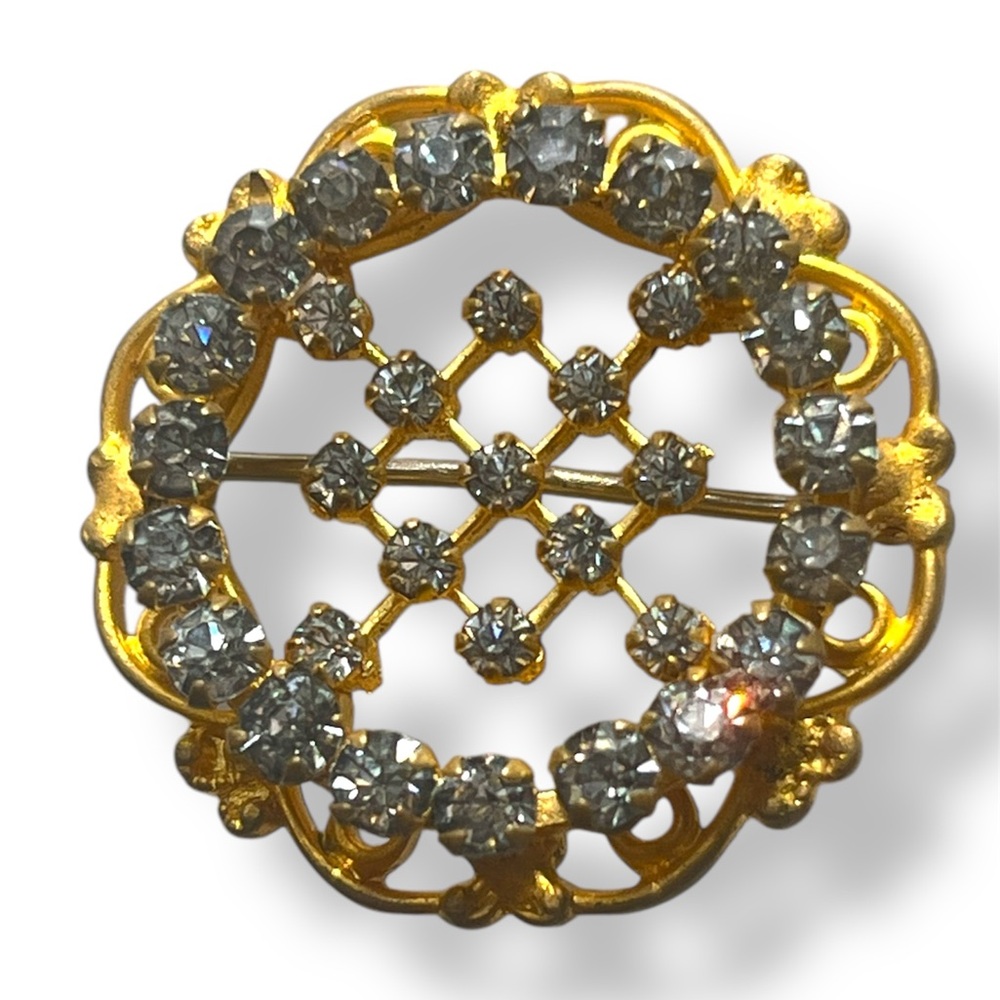 Elegant Gold-tone and Crystal Brooch